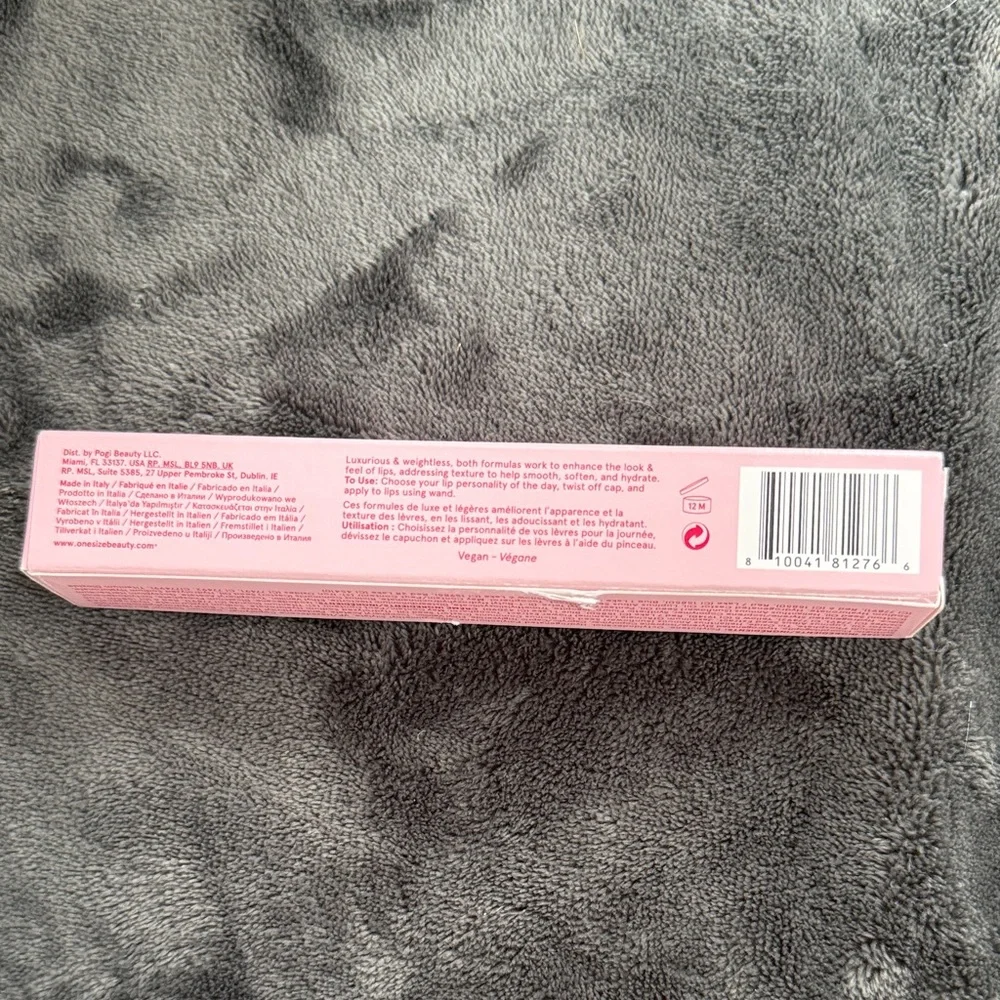 NIB .24oz O/S Mutha Starr Dual-Tone Lipstick